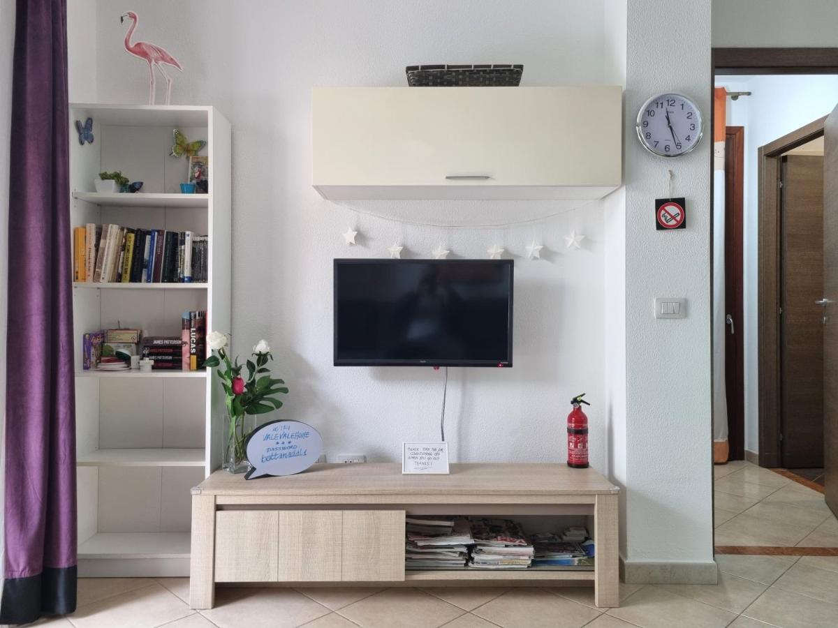 Valevalehome - Home Gallery With Fully Equipped Kitchen, Reserved Parking, Big Garden ออลเบีย ภายนอก รูปภาพ