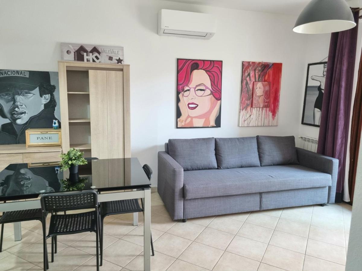 Valevalehome - Home Gallery With Fully Equipped Kitchen, Reserved Parking, Big Garden ออลเบีย ภายนอก รูปภาพ