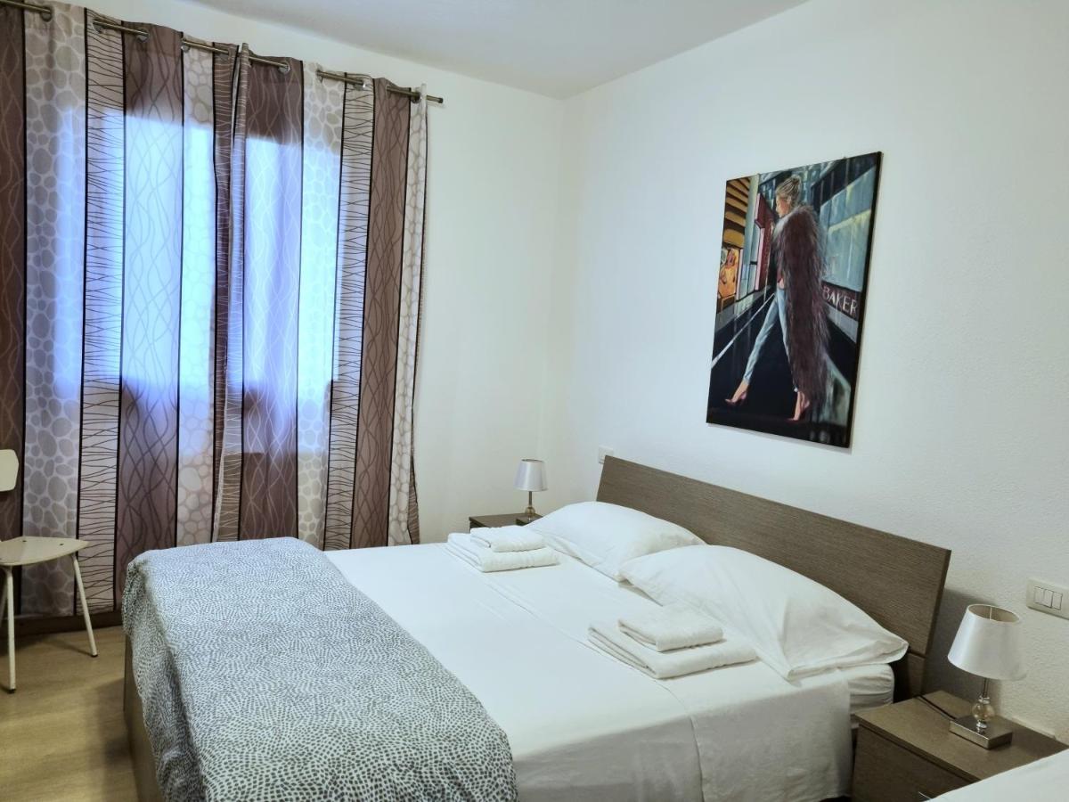 Valevalehome - Home Gallery With Fully Equipped Kitchen, Reserved Parking, Big Garden ออลเบีย ภายนอก รูปภาพ
