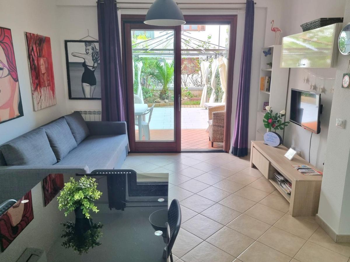 Valevalehome - Home Gallery With Fully Equipped Kitchen, Reserved Parking, Big Garden ออลเบีย ภายนอก รูปภาพ